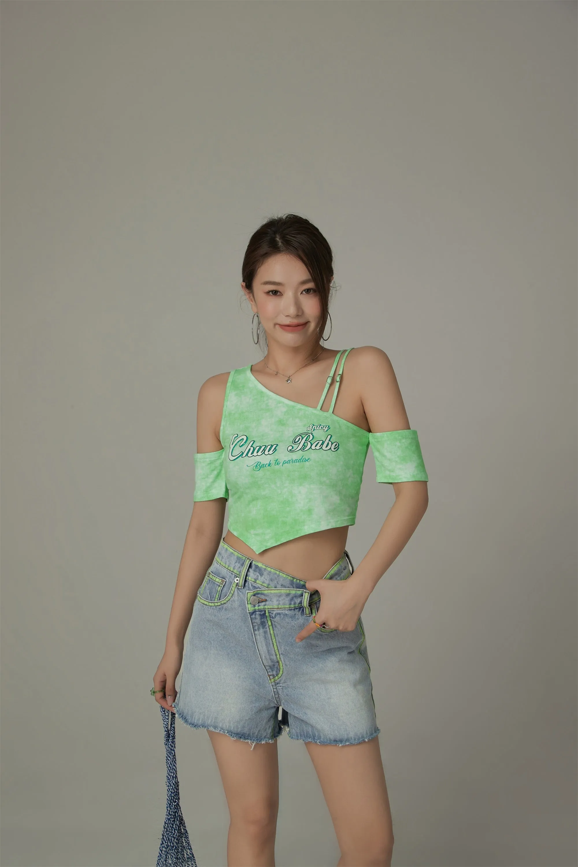 Chuu Babe Off-The-Shoulder Asymmetrical Cropped T-Shirt