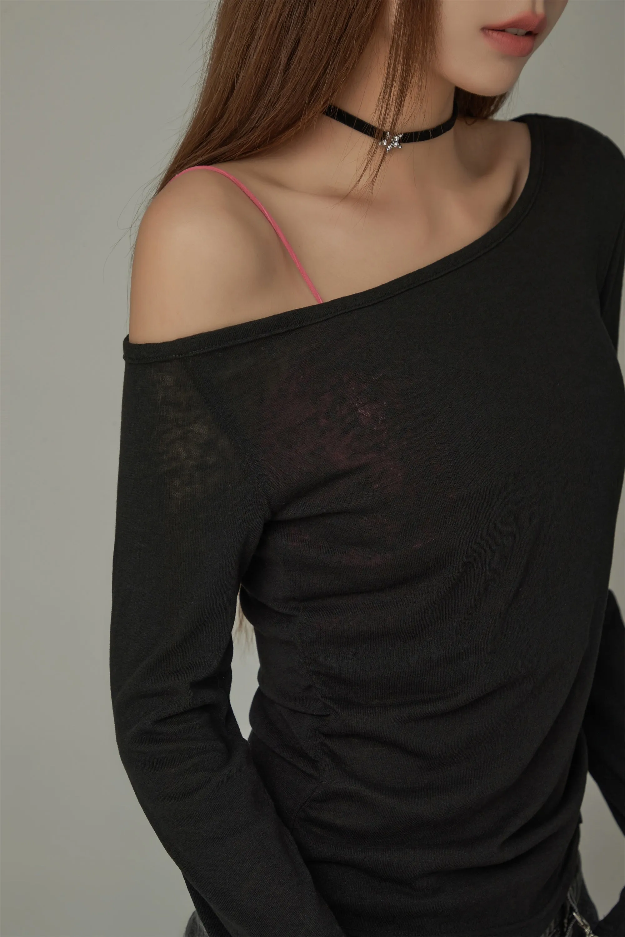 Unbalanced Off The Shoulder Long Sleeve T-Shirt